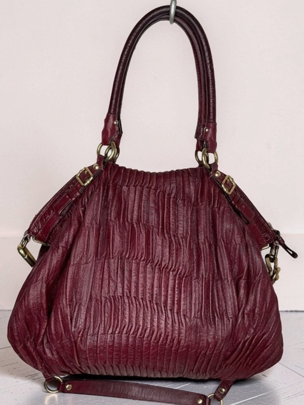 Coach Ashley Bordeaux burgundy Y2K Vintage,gold bar tag,charm,engraved branding - Picture 7 of 15